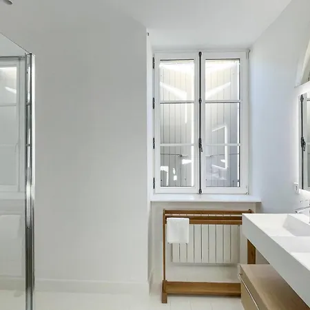 Appartement Renove Sur Le Port De Martin De Re