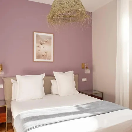 Renove Sur Le Port De Martin De Re * Saint-Martin-de-Ré